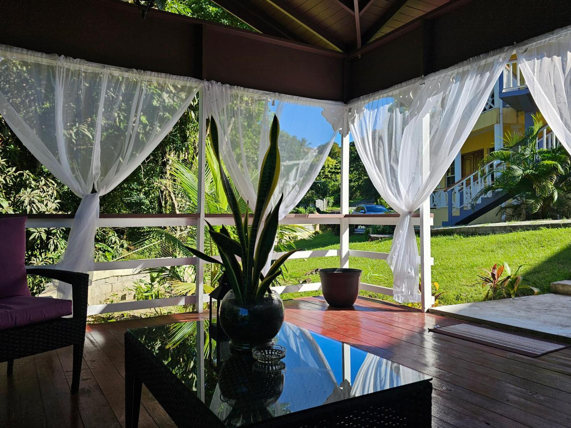 Апартаменты Royal Escape - 2 Anse La Raye Экстерьер фото